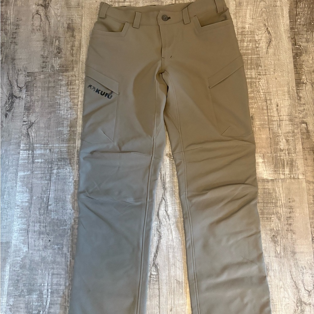 KUIU Men's Beige Attack Cargo Pants